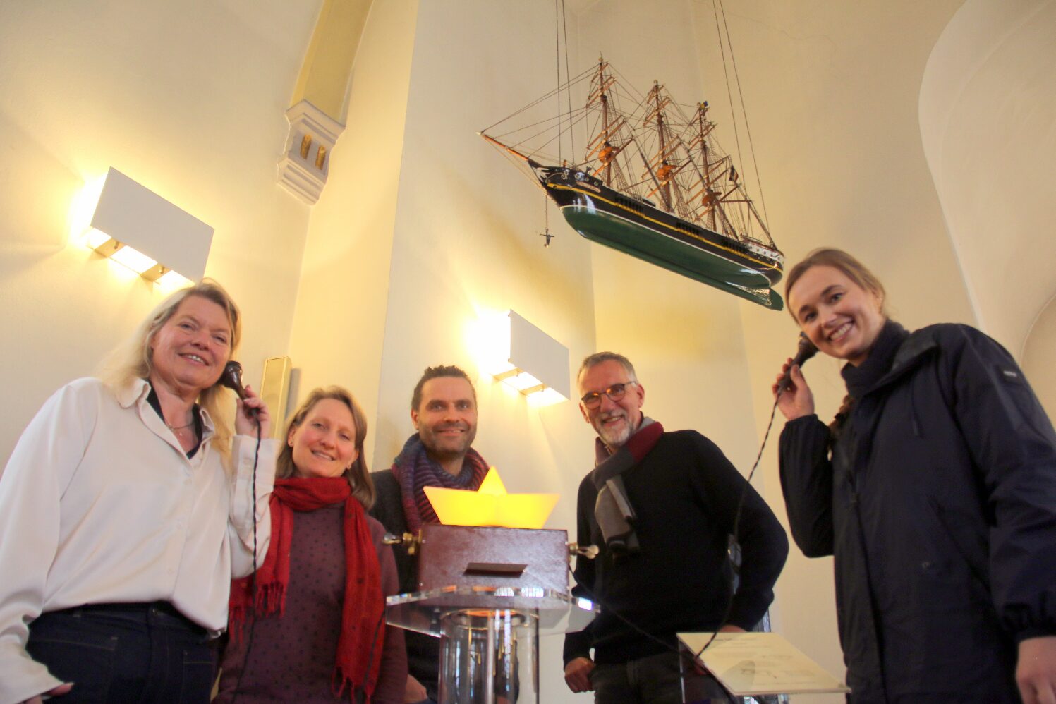 28.03.2026 Schiffsgeschichten am Ankerplatz – Eröffnung der Hörstation zum Wangerooger Modellschiff Ora Et Labora 28.03.2026 Schiffsgeschichten am Ankerplatz – Eröffnung der Hörstation zum Wangerooger Modellschiff Ora Et Labora